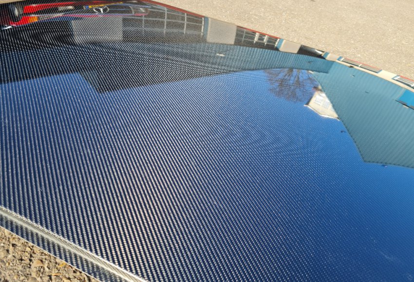 W 201 Carbon roof