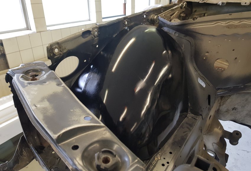 Evo 2 DTM Front inner fenderset