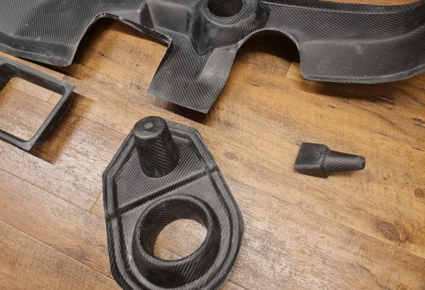 Klasse 1 Front bumper mounting kit carbon/kevlar