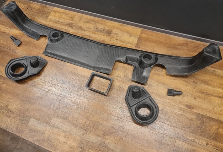 Klasse 1 Front bumper mounting kit carbon/kevlar