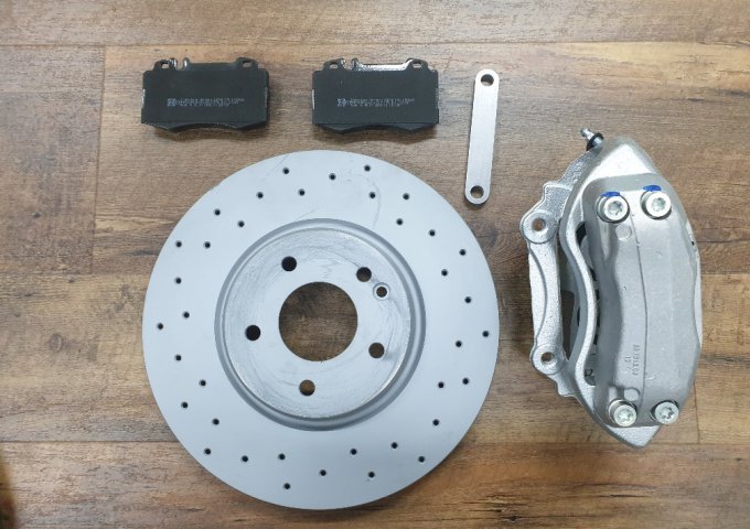 4 Pod big brake kit 330 mm
