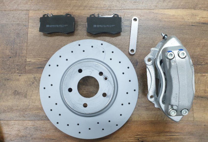 4 Pod big brake kit 330 mm